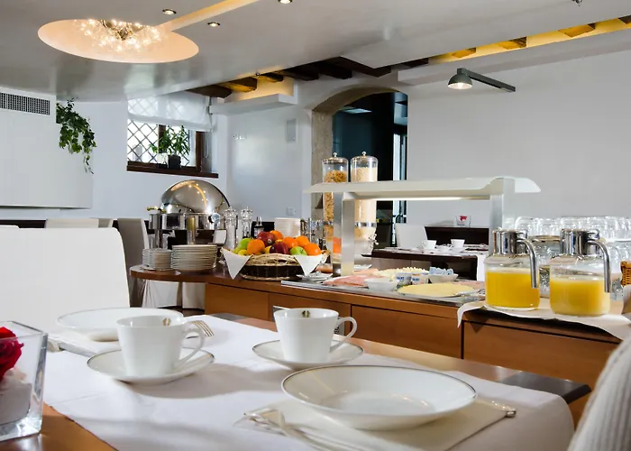 Palazzo Giovanelli E Gran Canal Venedik