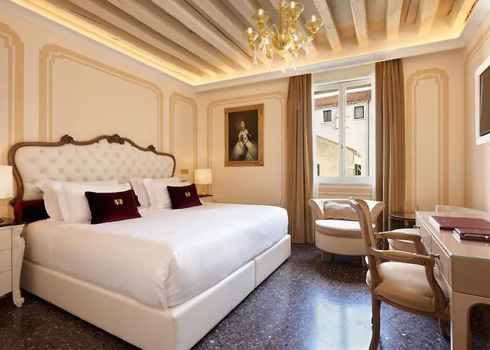 Otel Palazzo Giovanelli E Gran Canal 4*