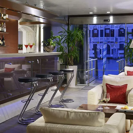 Palazzo Giovanelli E Gran Canal