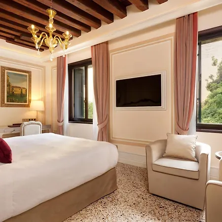 Palazzo Giovanelli E Gran Canal