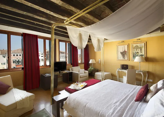 Hotell Palazzo Giovanelli E Gran Canal