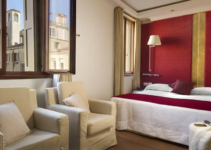 מלון Palazzo Giovanelli E Gran Canal 4*