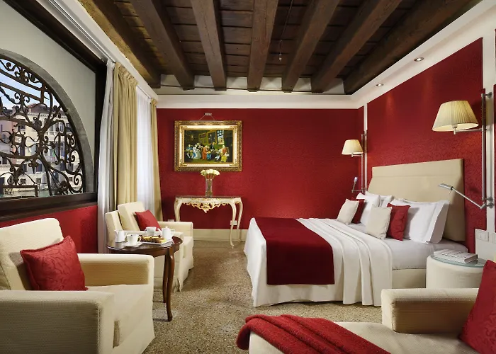 מלון Palazzo Giovanelli E Gran Canal 4*