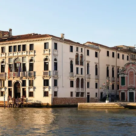 Отель Palazzo Giovanelli E Gran Canal 4*